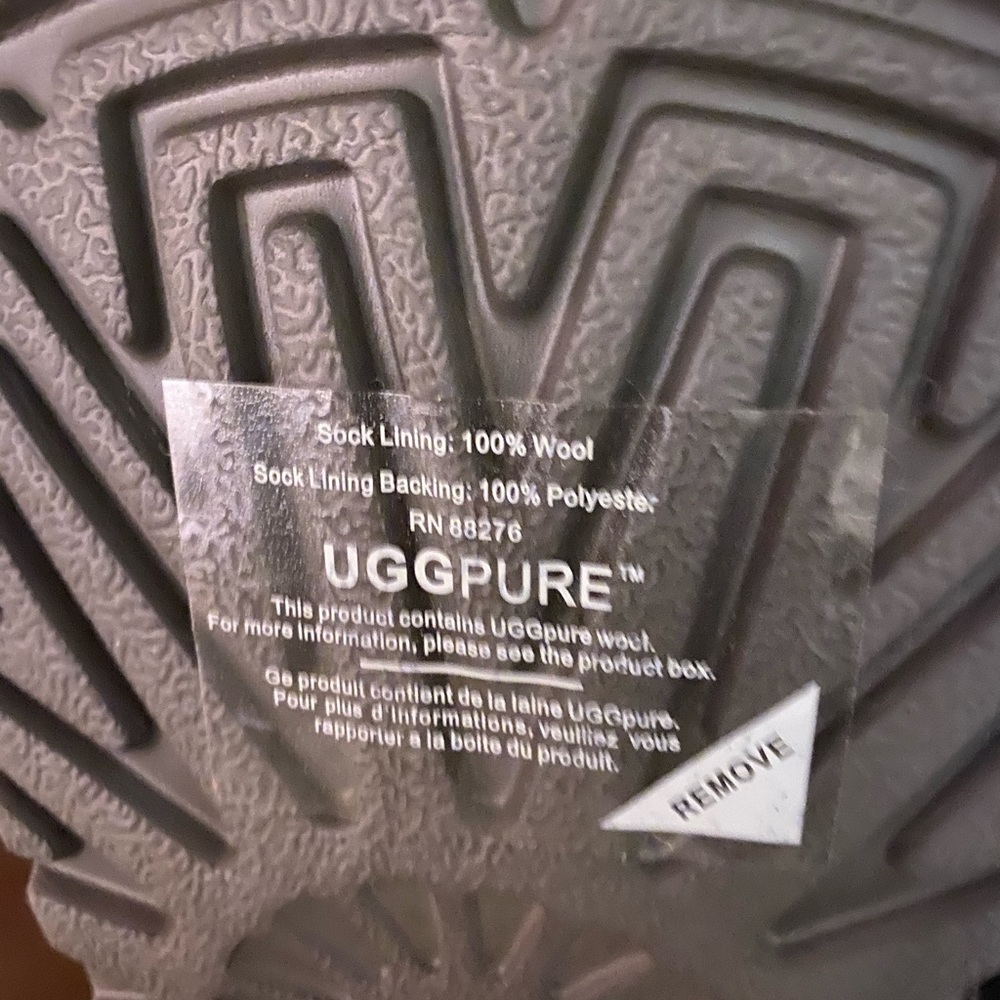 Grey Neulem Uggs - Picture 7 of 7